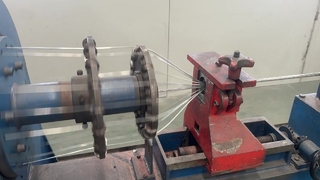 Процесс скрутки проводника